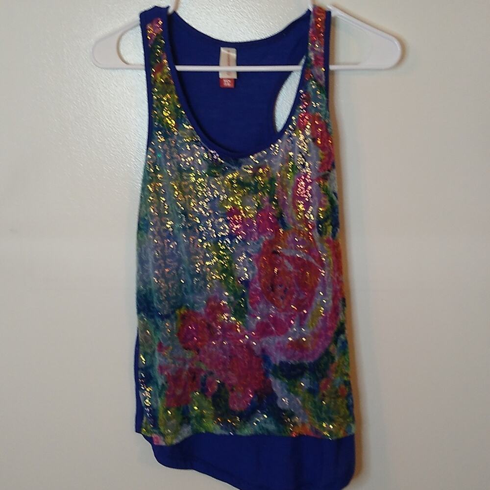 No boundaries girl's Size small sparkle tank top.